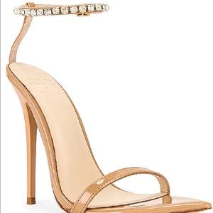 x REVOLVE Selene Sandal
Michael Costello - NEW
